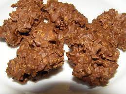 HRSKAVA ČAROLIJA... AKO ŽELITE NEŠTO SLATKO ŠTO SE NAPRAVI ZA 5 MINUTA-ONDA  JE OVO RECEPT ZA VAS... 🔻PROČITAJ RECEPT U KOMENTARU ISPOD🔻