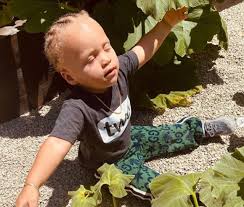 Ayesha curry kisses son canon in adorable photo ahead of his 2nd birthday. Steph And Ayesha Curry S Son Canon Jack Celebrated His Birthday As The Prince Of The House