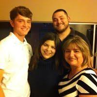 Yvette Padron (ylavista1)