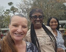 Seth Hooks's Instagram, Twitter & Facebook