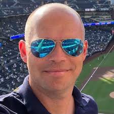 Chris Bes (@ChristianBes)