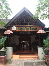 Posts about bebek tepi sawah written by fannywa. Bebek Tepi Sawah Wonokromo Surabaya Lengkap Menu Terbaru Jam Buka No Telepon Alamat Dengan Peta