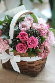 Flower Basket By Tempting Tulips 꽃바구니 By 템팅튤립스 70 000 Krw Http Temptingtulips Co Kr Fleurs Cadeaux Panier De Fleurs Deco Floral