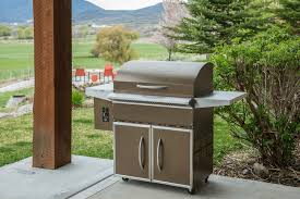 Top/best wood pellet brands for bbq's and smokers. The 6 Best Pellet Smokers In 2021