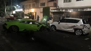 El precio de este espectacular lamborghini huracán supera los 253 mil euros, una cifra cercana a los 760 millones de pesos, sin duda, una de las versiones más exclusivas de esta casa italiana. Conductor De Lamborghini Destrozado En Las Calles De Polanco Acudio Por Su Cuenta Ante La Fiscalia Infobae