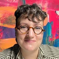 Casandra Warren's Instagram, Twitter & Facebook