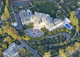 Beyoncé for house of dereon. Beyonce Jay Z Get Largest House In California Worth 200 000 000 Photos Naibuzz