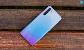 Oppo F15 Review: High On Style, Low On ...