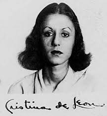 Isabella Elder's Instagram, Twitter & Facebook