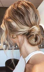 25 easy hairstyles for when you're running late. 54 Cute Updo Hairstyles That Are Trendy For 2021 Simple Updo