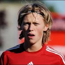 Güncel performans bilgileri viktor fischer (fc kopenhagen) oynanan maçlar goller asistler kartlar tüm müsabakalar. Viktor Fischer Wiki Young Photos Ethnicity Gay Or Straight Entertainmentwise