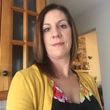 Tracy Heberling's Instagram, Twitter & Facebook