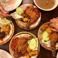 Shah alam (section 9) no 15, ground floor, jalan tengku ampuan zabedah e9/e, seksyen 9, 40100 shah alam, selangor. Photos At Ayam Penyet Ap Seksyen 18 Shah Alam 32 Visitors