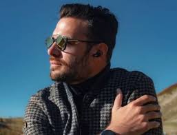 But the controversy on social media immediately starts. La Madre Di Giulio Berruti Parla Di Maria Elena Boschi Il Retroscena