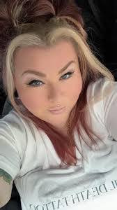 Lela Hicks's Instagram, Twitter & Facebook