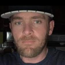 Michael Gayhart's Instagram, Twitter & Facebook