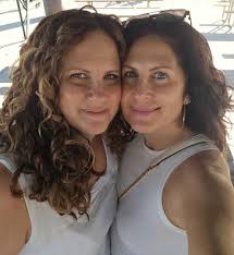 How to tame this absolute mane?😿 I've just brushed it out and this is  always how it ends up! I use deep conditioning treatments once a week, for  the first few days