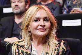 First she worked in polish radio i in a. W Sieci Pojawil Sie Prywatny Filmik Z Monika Olejnik Co Ona Wyprawia Nie Do Wiary Ze Ma 64 Lata Super Express Wiadomosci Polityka Sport