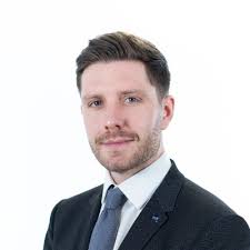 I stupidly forgot to get a photo from our UKREiiF Leaders Group event last  year 🤦‍♂️ So I'll instead use a photo of an Xmas Card from Rt Hon Rachel  Reeves which