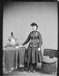 Apr 07, 2011 · even though women weren't legally allowed to fight in the civil war, it is estimated that somewhere around 400 women disguised themselves as men and went to war, sometimes without anyone ever. Gender The Civil War Essential Civil War Curriculum