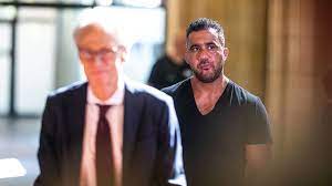 Soon afterward, his general health deteriorated. Arafat Abou Chaker Gericht Uberfordert Nach Clubhouse Diskussion