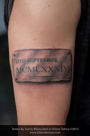 Tatuajes con números romanos de fechas de nacimiento. Pin De Jarret En Tattoo Tatuaje Numeros Tatuaje Fecha De Nacimiento Tatuajes Numeros Romanos