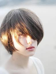 Dari sekian banyak model rambut pendek diatas bisa juga. Perempuan Rambut Yang Sangat Pendek Potongan Rambut Perempuan Trendi Foto