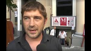 Suo padre fiore è stato aiuto regista di citto maselli e ha lavorato con i più grandi registi e produttori italiani. Libero De Rienzo Eta Altezza Peso Moglie Carriera Tutto Sull Attore Napoletano