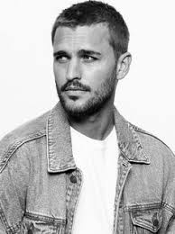 Manuela Hall (fraumars)