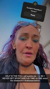 #halloweeniestattstonite #halloween #halloweenstreaks #POLLS #questions  Where do I go??? HELP! Answer POLL PLS? I don’t have much time—maybe 4  hours MAX!