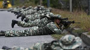 En este video veremos como sería la invasión a venezuela para lograr sacar del poder a nicolás maduro.hola amigos bienvenidos a un nuevo video, en esta. Mueren Cuatro Militares Venezolanos En Combate Con Grupo Colombiano Venezuela En Dw Dw 20 09 2020