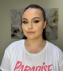 Vanja Maksimovic (@makeup_studio_max) • Instagram photos and videos