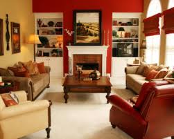 Avec les bonnes nuances, le violet et le rouge peuvent très bien aller ensemble. Salon Beige Tendance De La Saison Balancedfoodandfuel Org