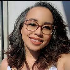 Nahira Torres's Instagram, Twitter & Facebook