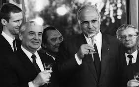 Im mai 1989 besuchte gorbatschow in seiner funktion als sowjetischer staatschef peking. Konrad Adenauer Stiftung Geschichte Der Cdu Staatsbesuch Gorbatschows In Bonn