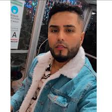 Reinado de El Salvador added a...