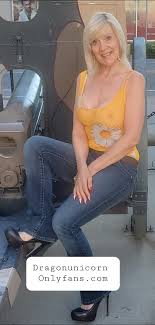 Carleen Ceraldi على X: Join me on Onlyfans to see more sensual pics and  videos...nude and semi-nude and racey lingerie. t.coeAziAl8vAb  t.co8fKua5EmFK  X