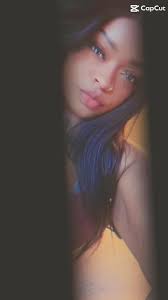 Danielle Shade (@danielleshade)