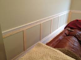 Great Example Of Some Simple Wainscoting Below A Chair Rail Want To Do This In The Living Or D Dining Room Wainscoting Dining Room Chair Rail Faux Wainscoting
