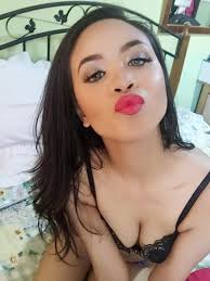 Nik zaris uqasha binti nik sen atau lebih dikenali sebagai uqasha senrose merupakan seorang pelakon dan model wanita malaysia. Uqasha Senrose Seksi