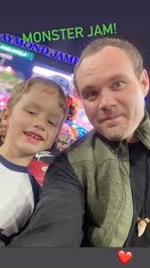 Joshua Scarberry's Instagram, Twitter & Facebook