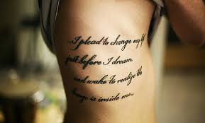 Es handelt sich meist im sprüche mit bedeutung, ab und zu aber einfach nur schöne wörter. Deutsche Ubersetzung Tattoo Englisch