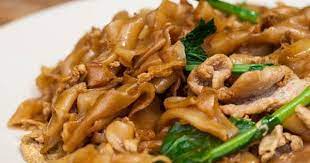 Resep Spesial Dan Cara Memasak Kwetiau Goreng Ayam Yang Enak Dan Lezat Resep Resep Mie Resep Makanan