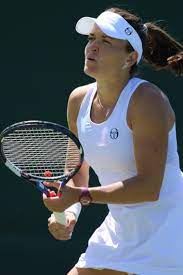 1,unele chiar de mai multe ori,dar toate au savurat reusita modest si fara excese !poate deja peste cateva zile parasesti primul loc,deci nu este ceva iesit din comun ! Alexandra Dulgheru Wikipedia