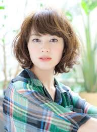 小顔効果もバツグン 愛され ボブパーマ のヘアカタログ ボブパーマ ボブ パーマ 40代 ヘアスタイル