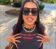 Comparison between street fighters and professional boxers