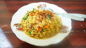 Makanan satu ini banyak dijual di gerobak pinggir jalan yang dan langsung dinikmati selagi panas. 4 Makanan Ini Paling Cocok Dinikmati Saat Hujan Ada Favoritmu Girlisme