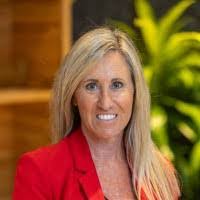 Kim Lesh's Instagram, Twitter & Facebook