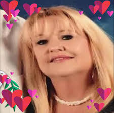 Shelley Spivey's Instagram, Twitter & Facebook