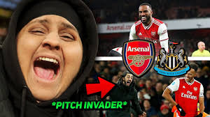 Alexandre lacazette (arsenal) right footed shot from the centre of the box to the top right corner. Arsenal Vs Newcastle 4 0 Lacazette Pepe Ozil Score Pitch Invader Vlog Youtube